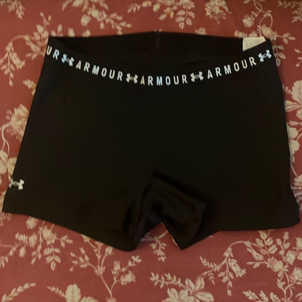 Under Armour Women's Black Athletic Shorts